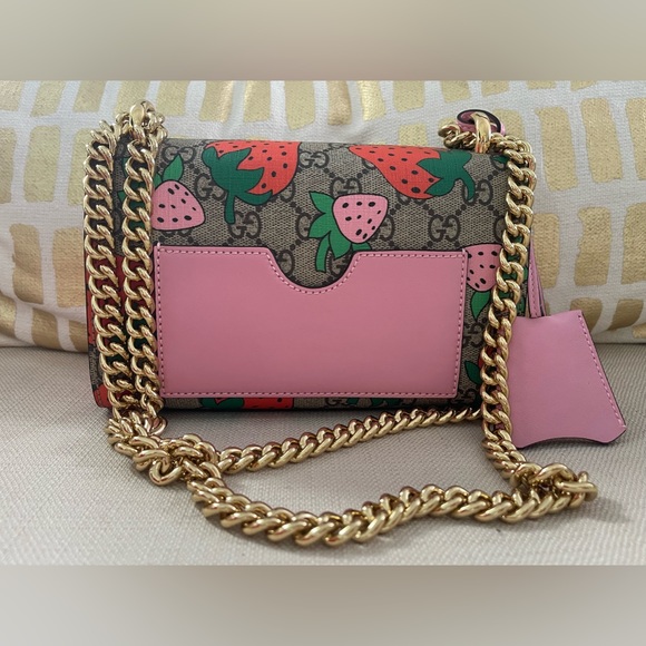 Gucci Gold GG Supreme Small Padlock Bag - Picture 2 of 5